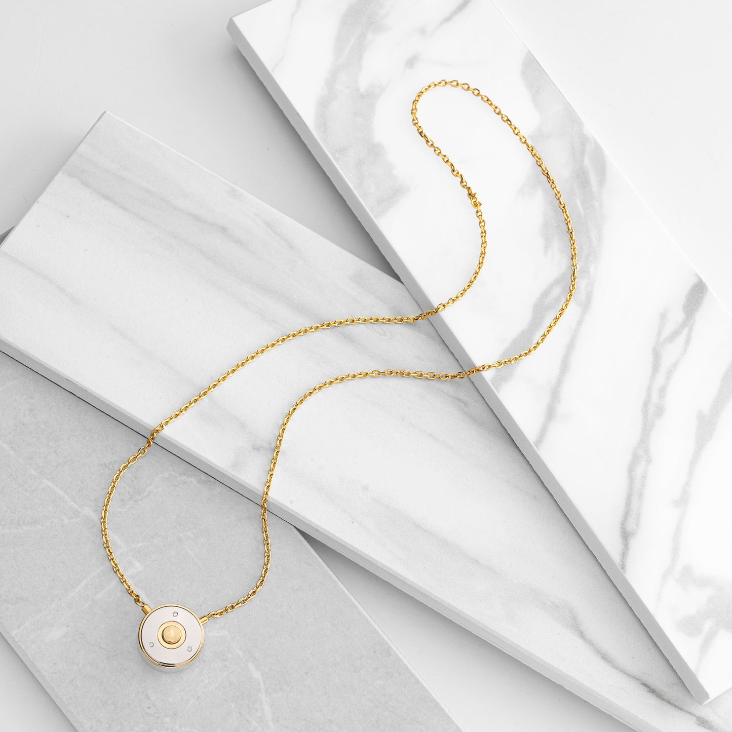 The secret pendant Diamonds 3.0.