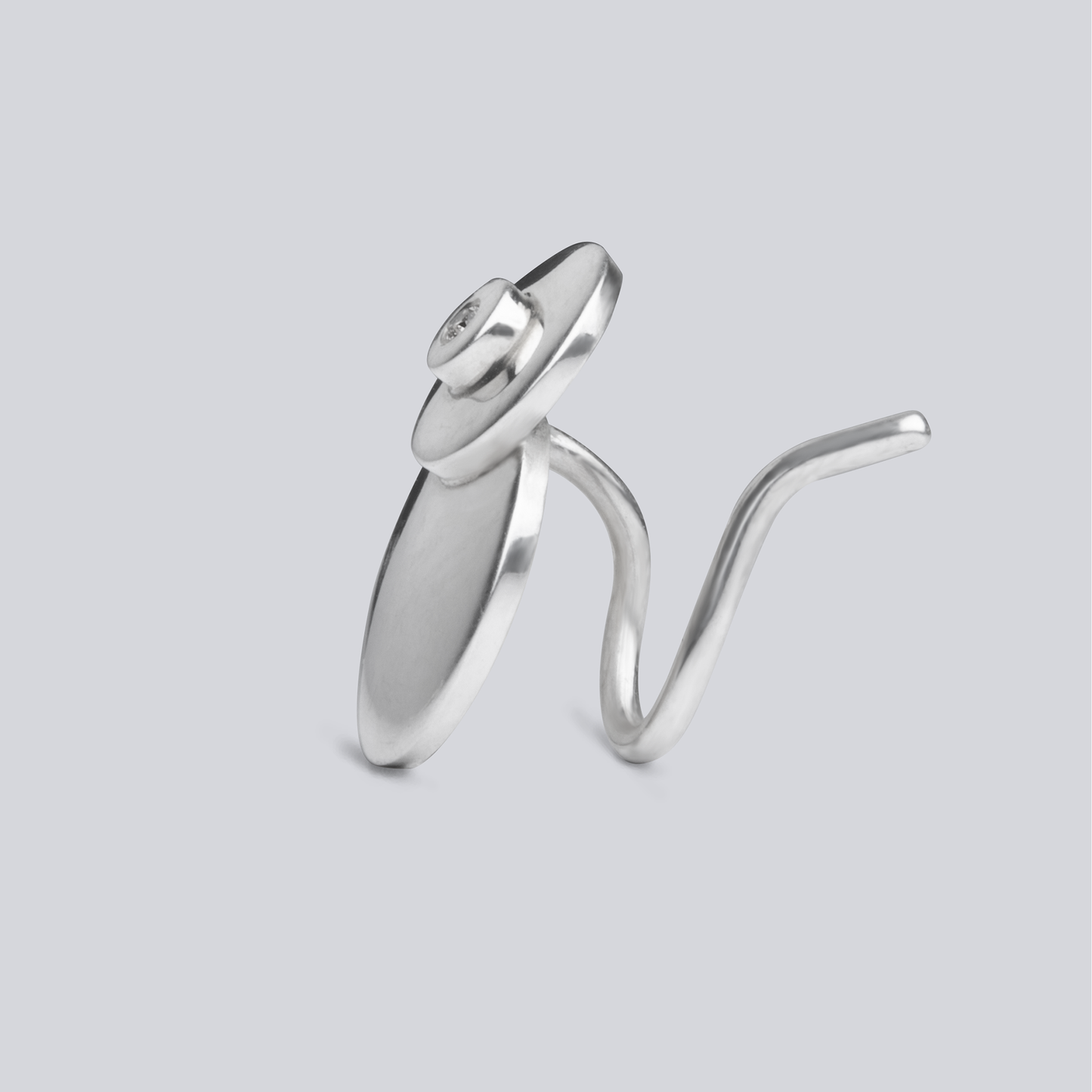 The secret button earrings white gold