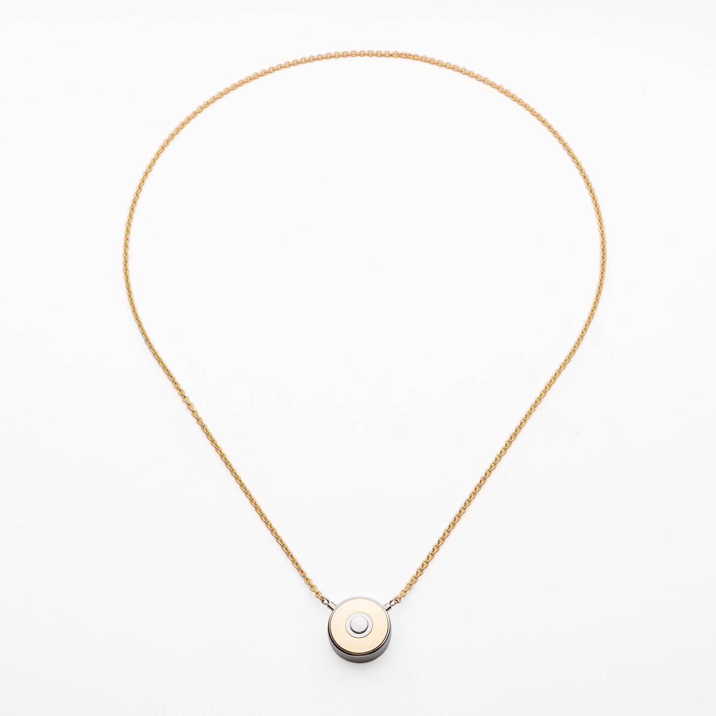 The secret pendant 18K gold